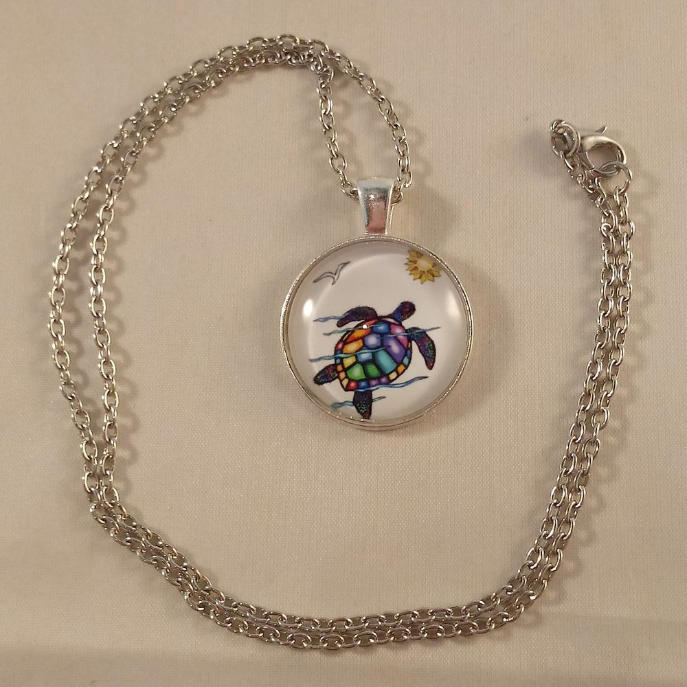 Silver Mystical Rainbow Sea Turtle Cabochon Pendant Chain Necklace Party Gift - Picture 3 of 3